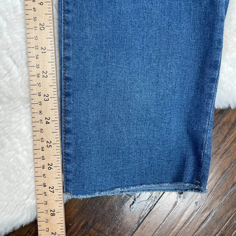 Social Standard Jeans 10 Slim Straight Blue Medium Wash High-Rise Stretch Womens